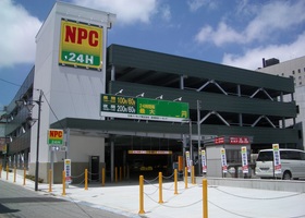 NPC24H高岡駅前パーキング